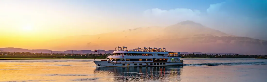 برنامج مصر 10 ايام خطى الفراعنة مع رحلة كروز